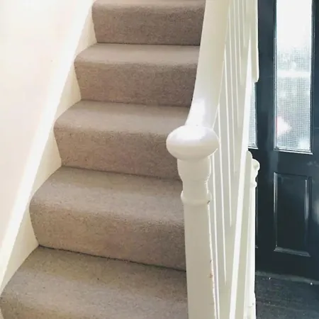 Beautiful 1 Bed Mayfair England Apartment