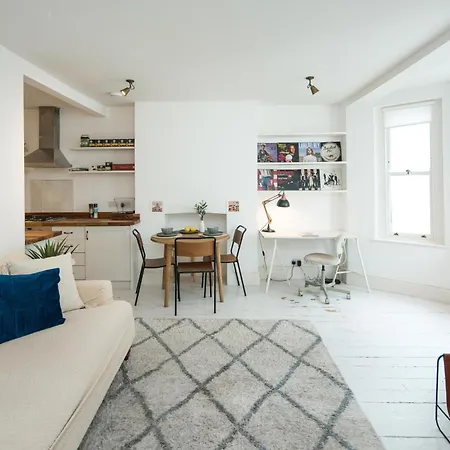Charming 2-bed Flat In The Heart Of Nottinghill - Steps From Portobello Rd Market And Nottinghill Bookshop Apartment
