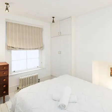 Charming 2-bed Flat In The Heart Of Nottinghill - Steps From Portobello Rd Market And Nottinghill Bookshop *