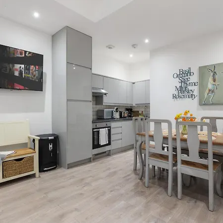 Little Venice Maisonette *