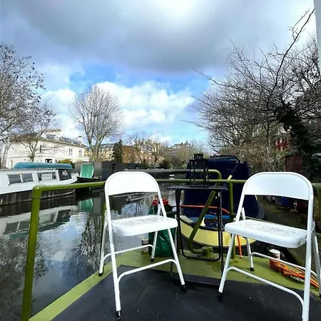 Executive Houseboat In Little Venice *