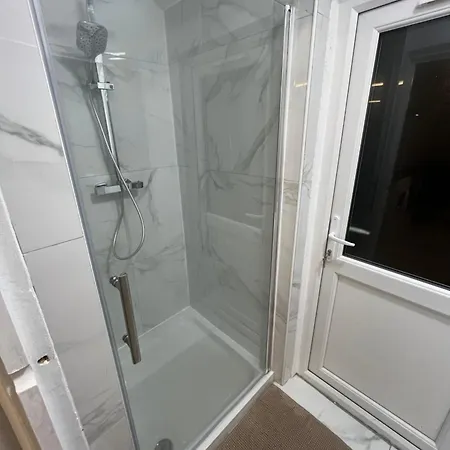 Super 2 Bed Flat