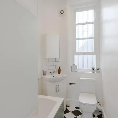 The Highlife Holborn Apartment