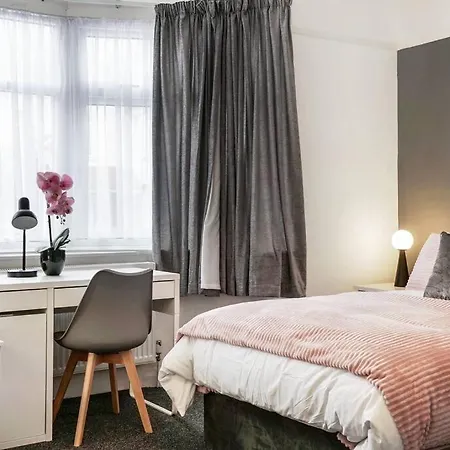 Apartment 2 Bed Garden Flat Sleeps 6 Close To Brixton *