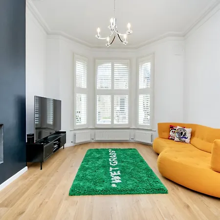 Apartment Beautiful Battersea Garden Flat By Underthedoormat *