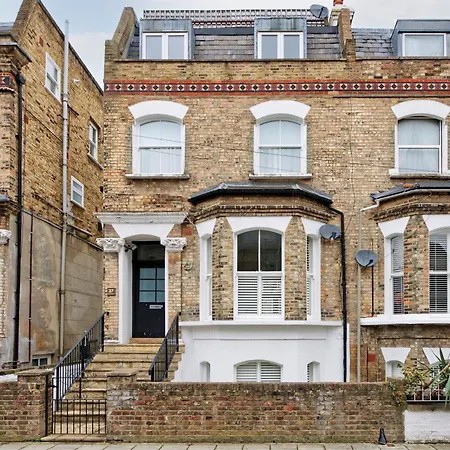 Apartment Beautiful Battersea Garden Flat By Underthedoormat *