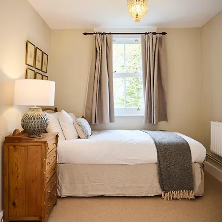 The Fulham Town House - Spacious 4bdr House With Garden Apartment London