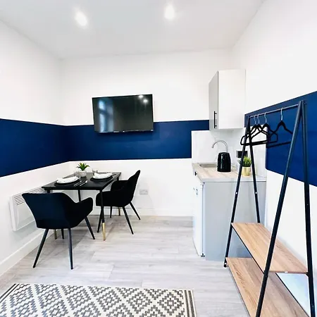 Guest house 58 Blue House Center Studio, Spot