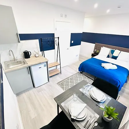Guest house 58 Blue House Center Studio, Spot London