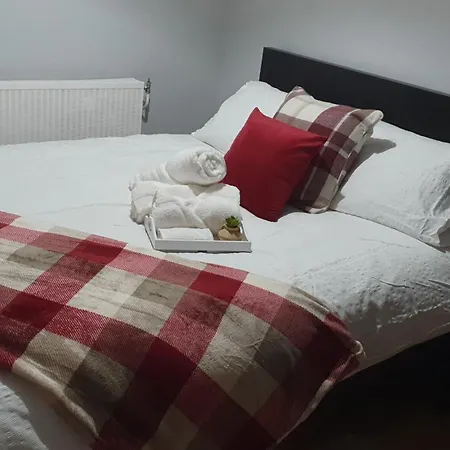 Yolo House Pensjonat *