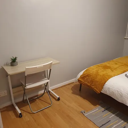 Yolo House Pensjonat *