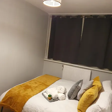 Pensjonat Yolo House