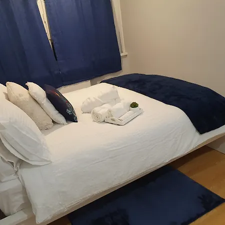 Yolo House