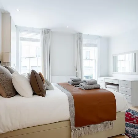 Luxury 3brs House In The Heart Of Victoria Villa