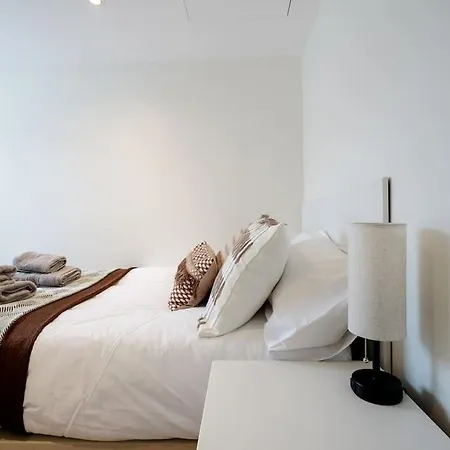 Luxury 3brs House In The Heart Of Victoria Villa *