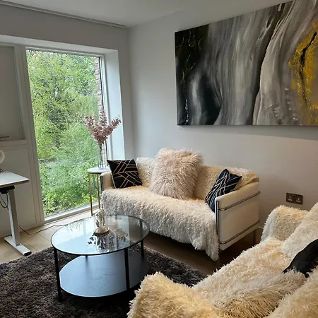 Modern House In Central Апартаменты Лондон