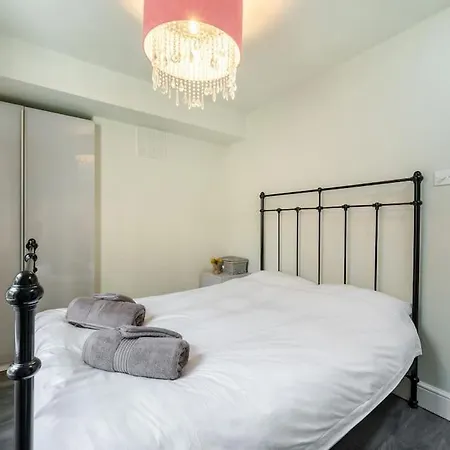 Apartment Kensington Central With Garden