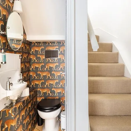 Historic Joseph Conrad House In Heart Of London! Villa