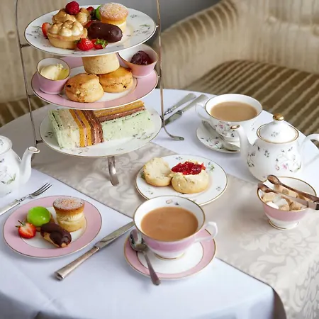 The Royal Horseguards Hotel, Hotel 4*