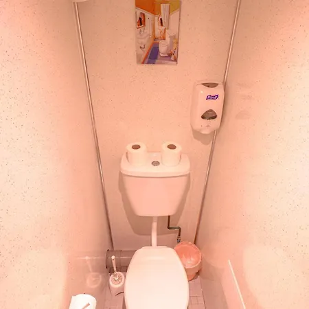 Fairway Hotel 2*