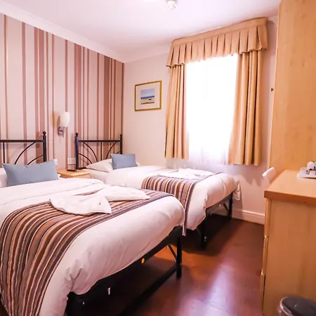 Hotel Fairway London