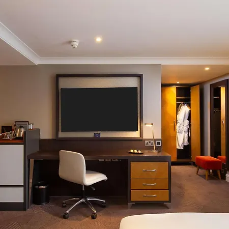 Doubletree By Hilton Ealing 4*