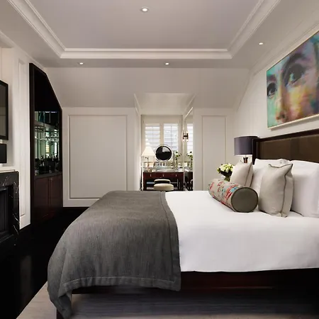 Hotel Corinthia