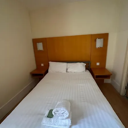 Hotel Berkeley Court 2*