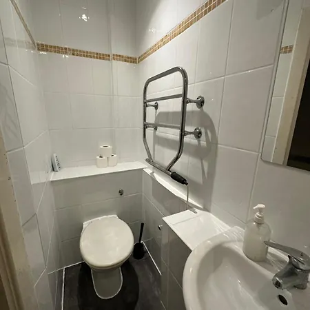Berkeley Court 2* London
