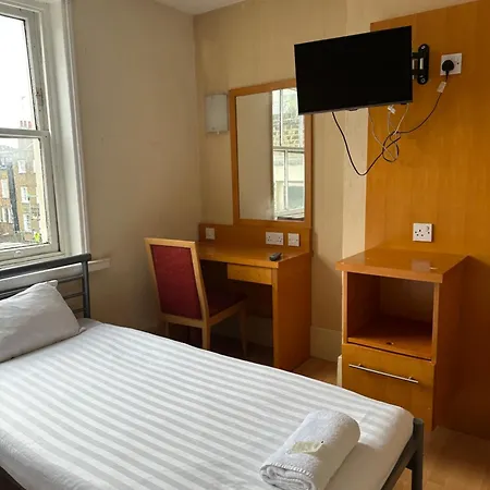 Berkeley Court Hotel 2*