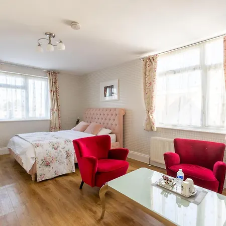Katolondonhaus 4* Mitcham