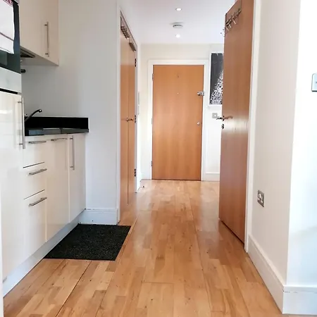 Canary Wharf Serviced Apartments London