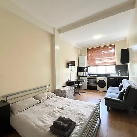 Comfy - Finchley Road