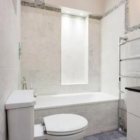 Special Offer! Fantastic 1 Bed Flat In Pimlico Apartment *