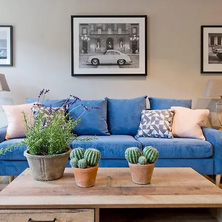 *newly Renovated 2-bed In Heart Of Notting Hill* Apartment *