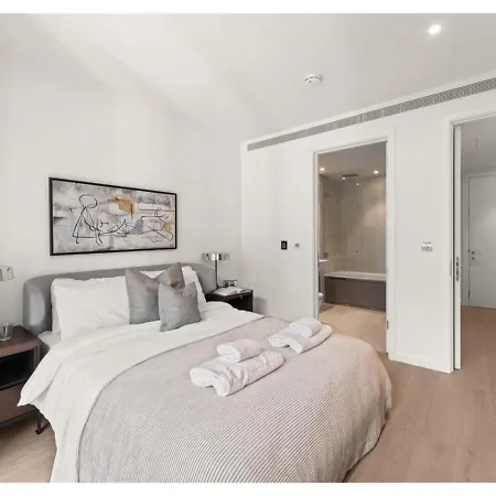 Elegant And Modern In Canary Wharf Right Next To Thames Apartment London