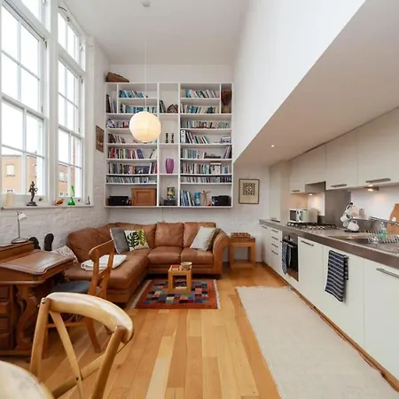Apartment Charming 1 Bedroom In Old School House