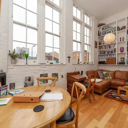 Apartment Charming 1 Bedroom In Old School House *
