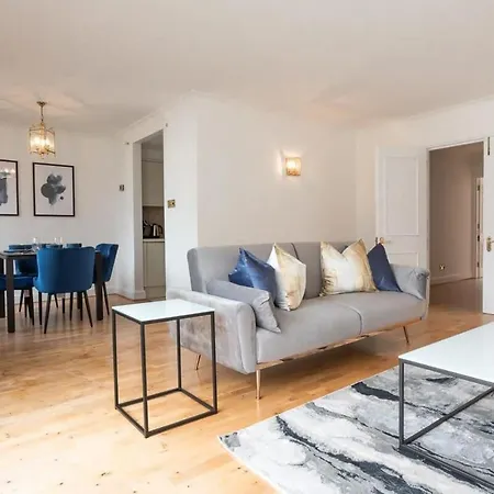 Apartment Spacious 1 Bed Mayfair With Balcony London