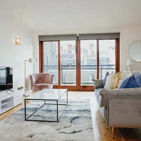 Spacious 1 Bed Mayfair With Balcony * London