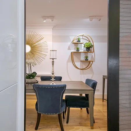 Luxury 3-bedroom House In Belgravia Prime Location And Stylish