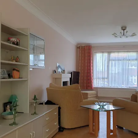 Apartment Belgrave Gardens *