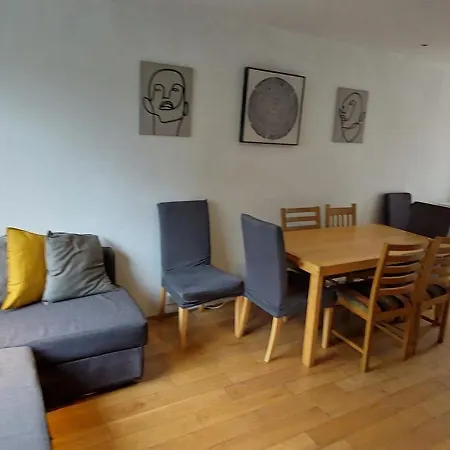 3 Bedroom House Wimbledon