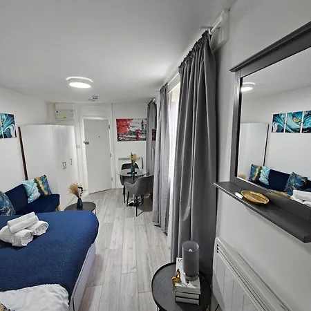 Cozy Ground-floor Studio, Excellent Access