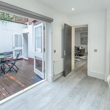 Apartment Street Residences By Aeria