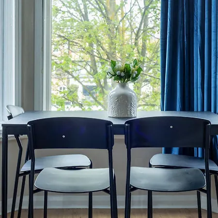 Bright & Stylish 1br, 5min Kensington Olympia Tube Apartment *