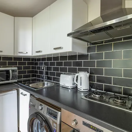 Apartment Bright & Stylish 1br, 5min Kensington Olympia Tube