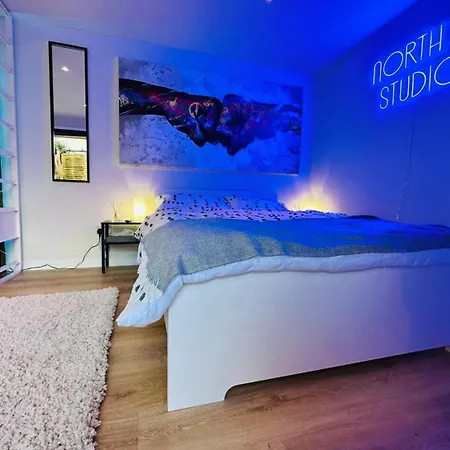 Apartment Peaceful Retreat With Hot Tub And Sauna *