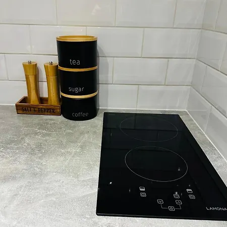 Peaceful Retreat With Hot Tub And Sauna Apartment Edgware