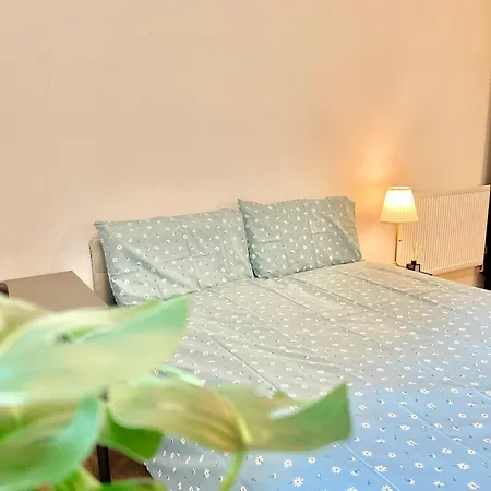 Modern Patio Flat Close To Tower Bridge